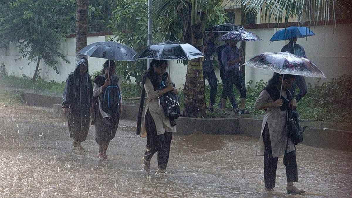 Good News! अब Delhi-NCR में नहीं चलेगी लू, आज भी बारिश होने की संभावना, जानें आपके शहर के मौसम का हाल