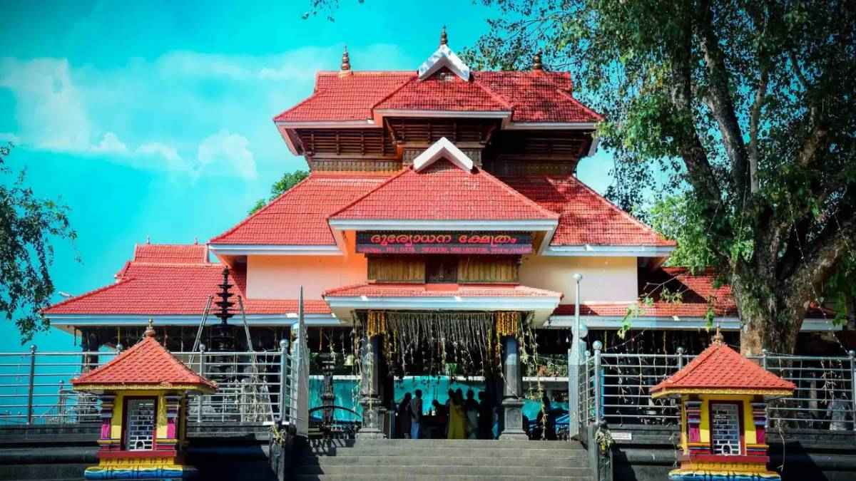 Duryodhan peruviruthy malanada Temple