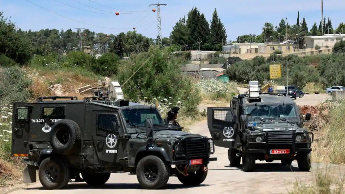 Israel Army jeep