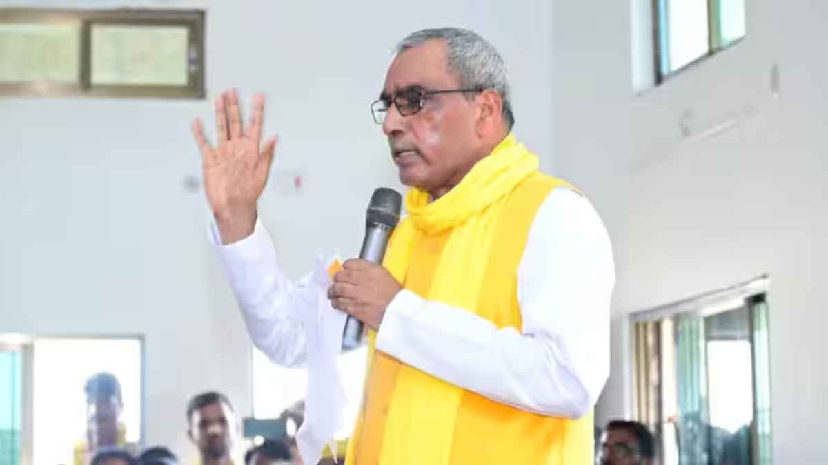 'Modi-Yogi ने हरवा दिया चुनाव...' Om Prakash Rajbhar ने मंच से BJP पर फोड़ा हार का ठीकरा