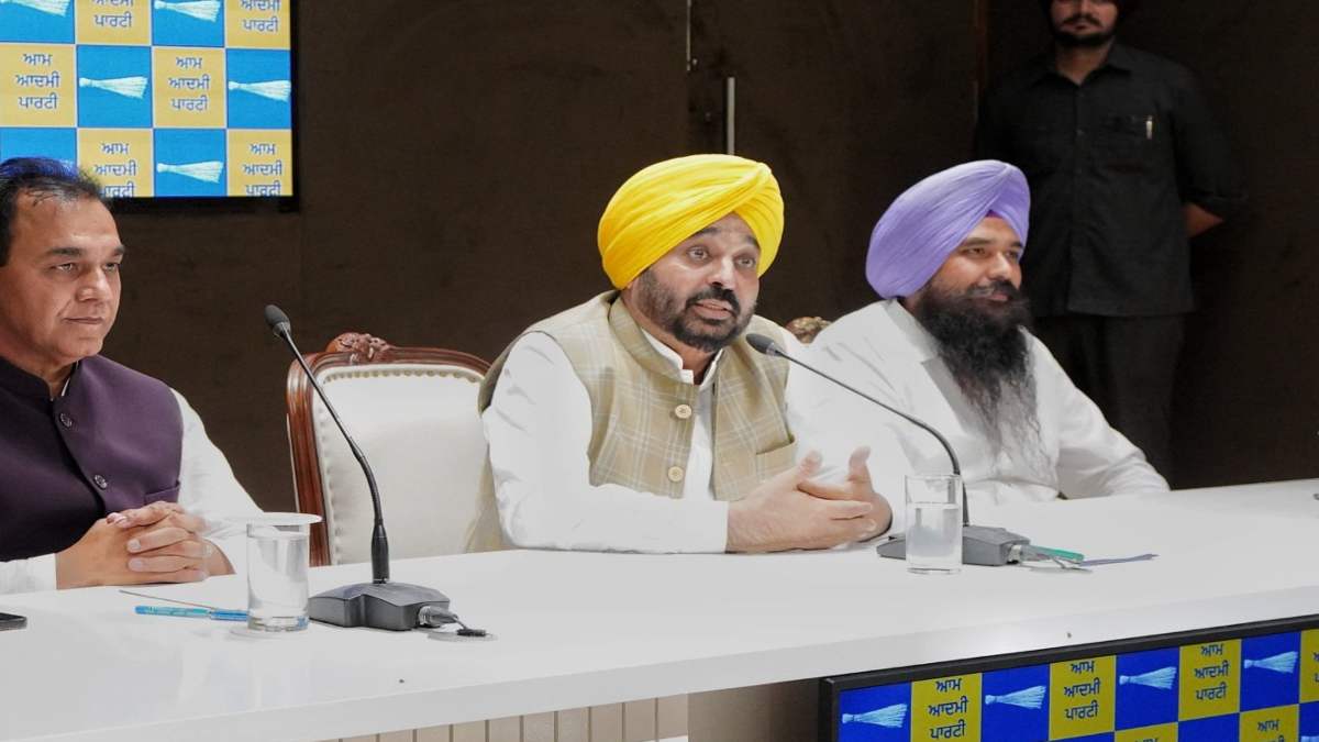 Punjab CM Bhagwant Mann Held a Meeting