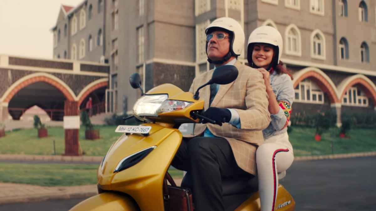 Father’s Day 2024: 732 रुपये मासिक EMI पर खरीदें ये 3 स्कूटर और पापा को करें गिफ्ट