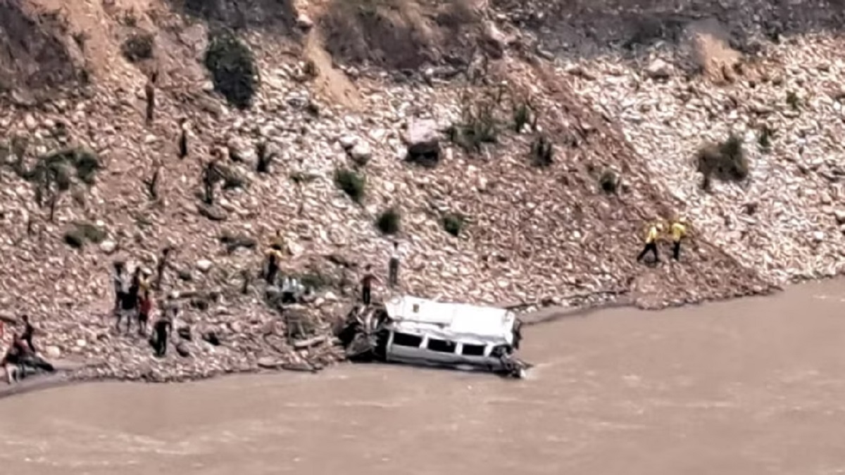 Uttarakhand Road Accident Tempo Traveller Fell Into Alaknanda River