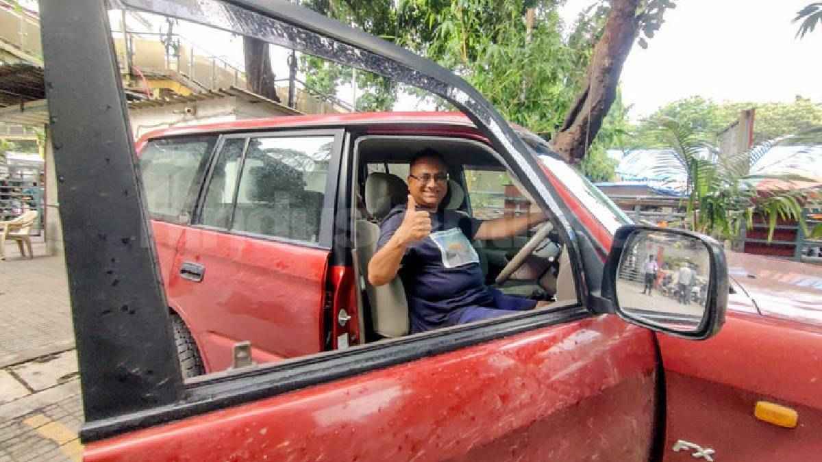 लंदन से कार पर मुंबई पहुंचा ब्रिटिश नागरिक, 59 दिन तक16 देशों में 18,300 KM चलाई गाड़ी