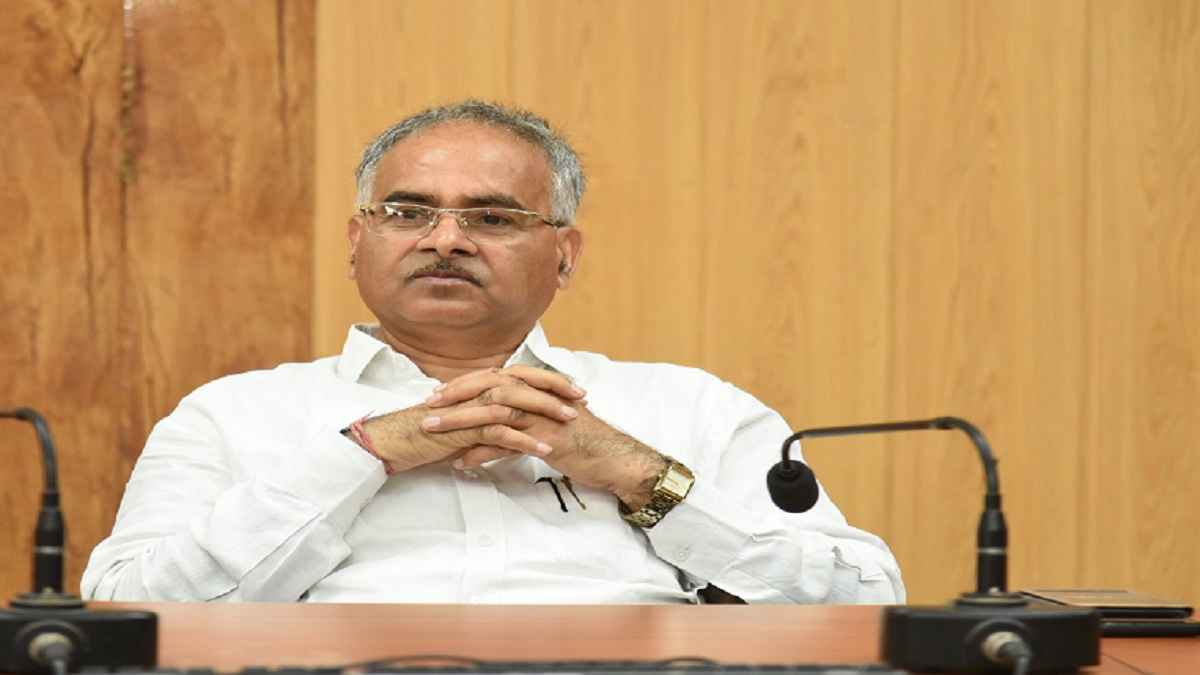 'दंगों के बारे में पढ़ाने की जरूरत नहीं, यह हिंसक...' सिलेबस में बदलाव पर बोले NCERT डायरेक्टर