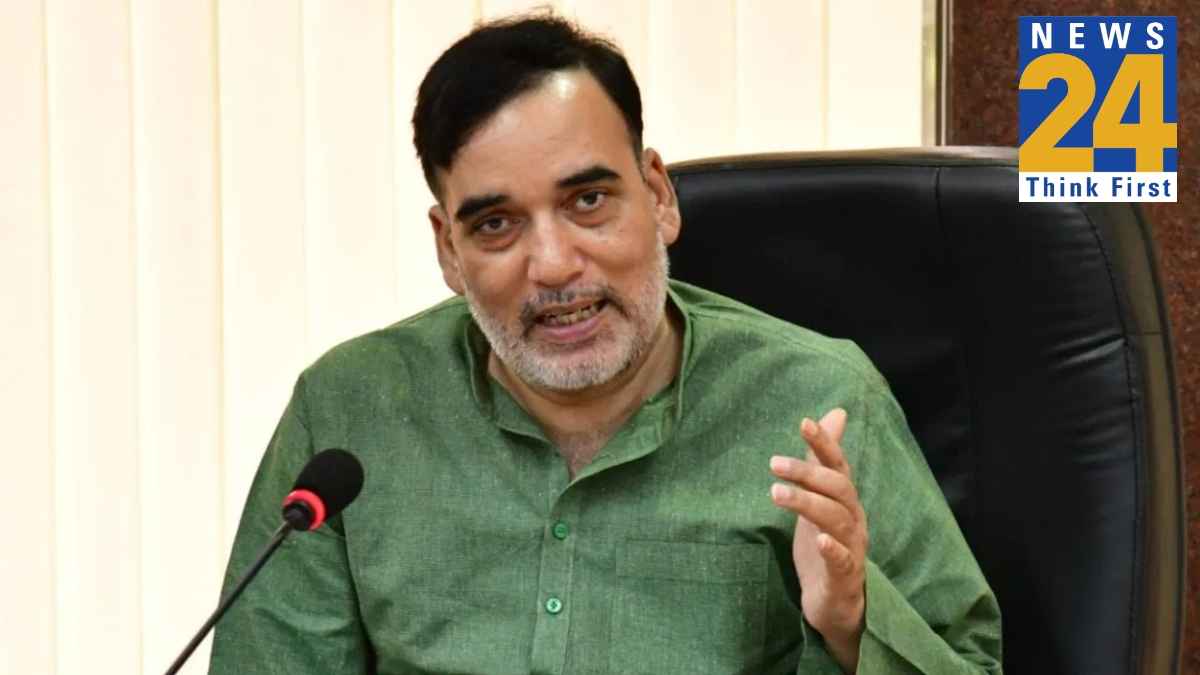 1100 पेड़ काटने पर केजरीवाल सरकार सख्त, आरोप- DDA ने अवैध तरीके से काटे