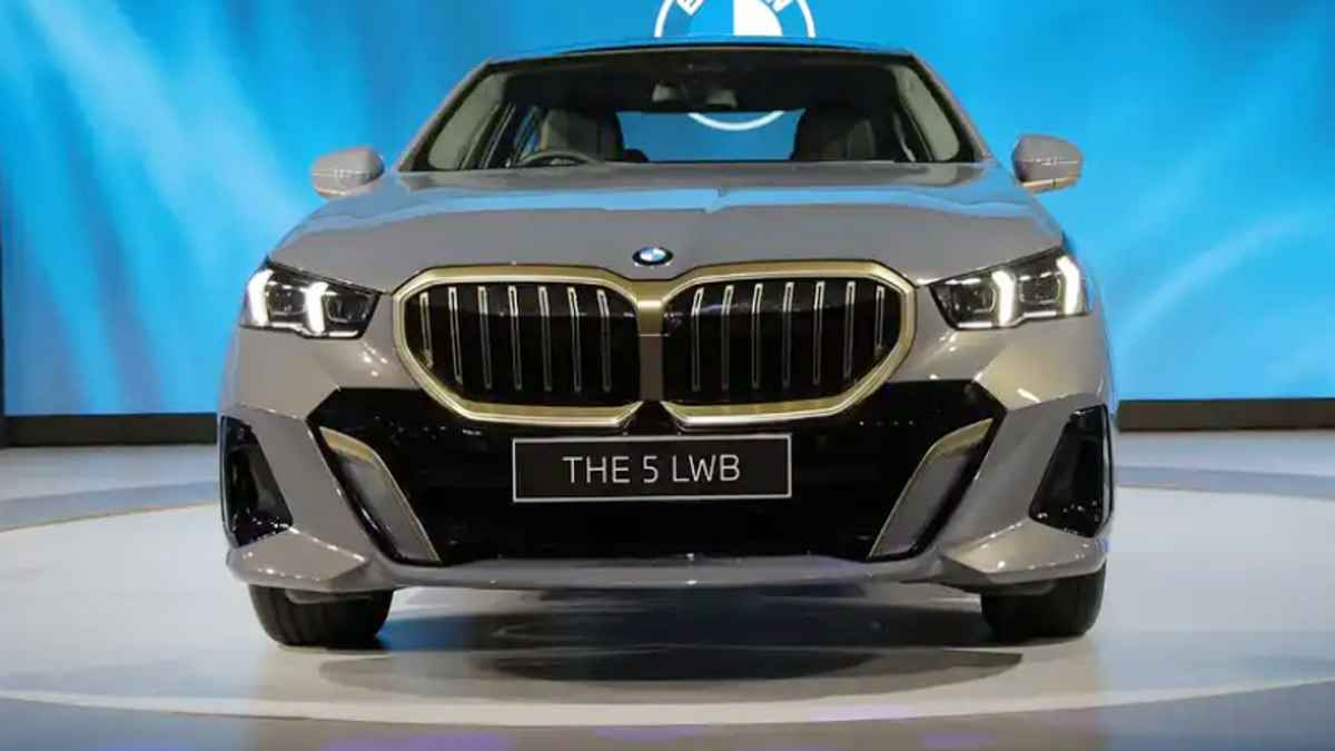 नई BMW 5 Series LWB सेडान कार भारत में हुई लॉन्‍च, इसमें मिलेगा सबसे लंबा व्हीलबेस