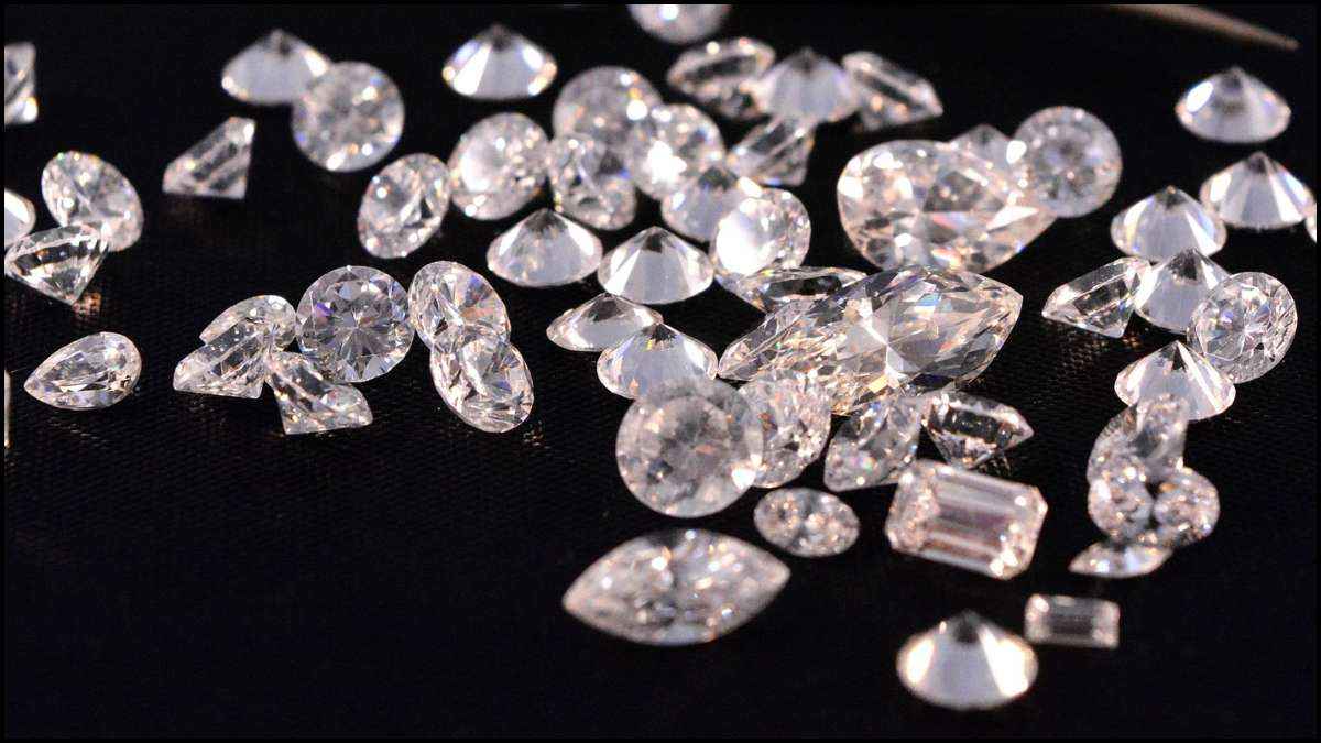 भारत में बरसेंगे हीरे! वित्त मंत्री का एक ऐलान हीरा कारोबार के लिए बनेगा वरदान
