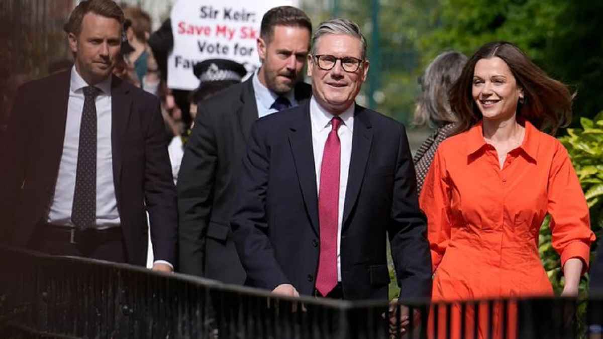 मां को थी दुर्लभ बीमारी, पिता बनाते थे औजार...कौन हैं Keir Starmer, जो बनेंगे ब्रिटेन के नए प्रधानमंत्री?