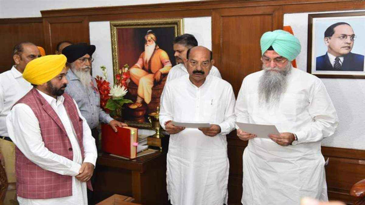 Mohinder Bhagat Took Oath as MLA