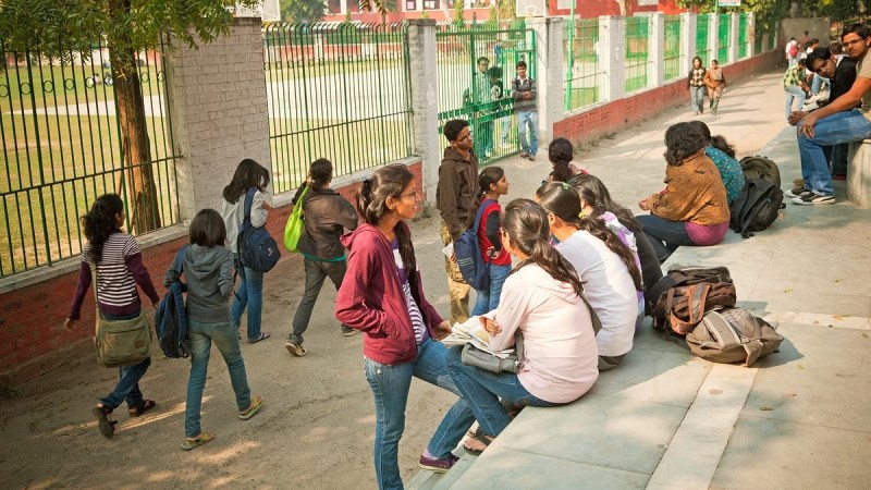Mumbai College Jeans T-Shirt Ban
