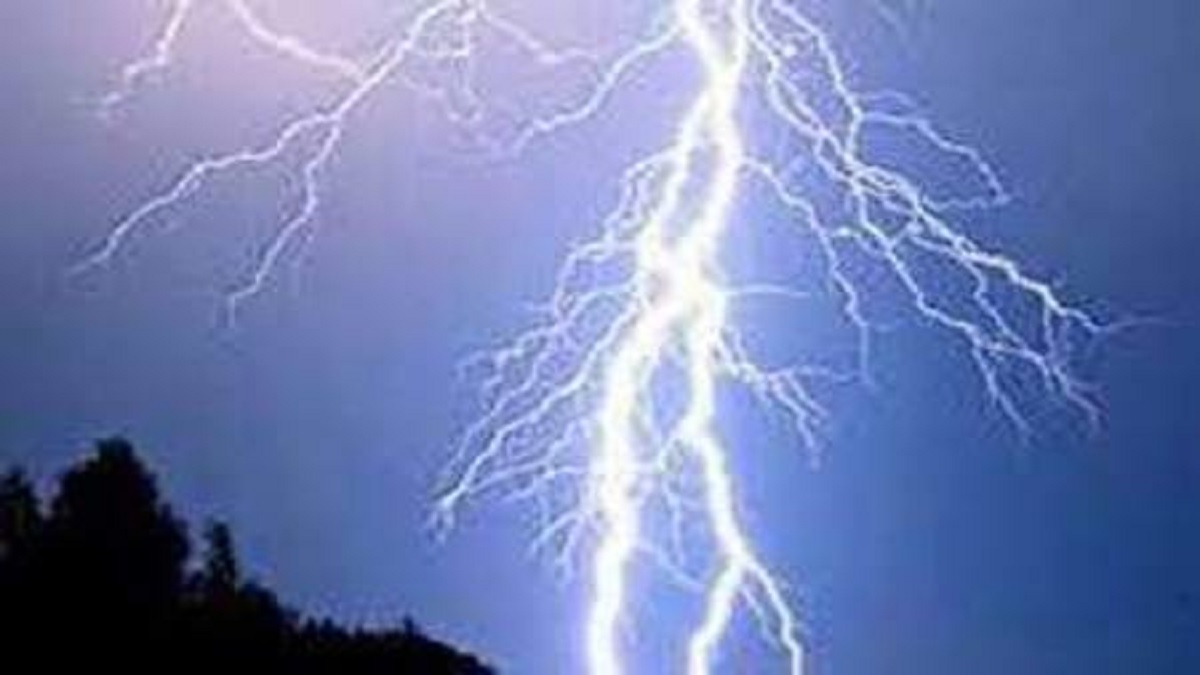 Pratapgarh Lightning struck