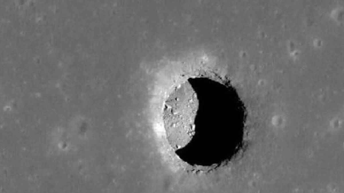 Cave on Moon: अब चंदा मामा के घर मनाने जाएंगे छुट्ट‍ियां! वैज्ञानिकों ने कर दिया कमाल, ढूंढ निकाली गुफा