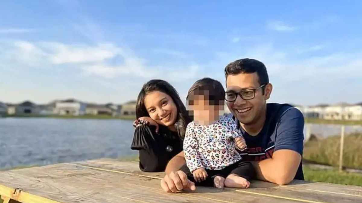 _Umar Abdullah and his wife Samira With Child