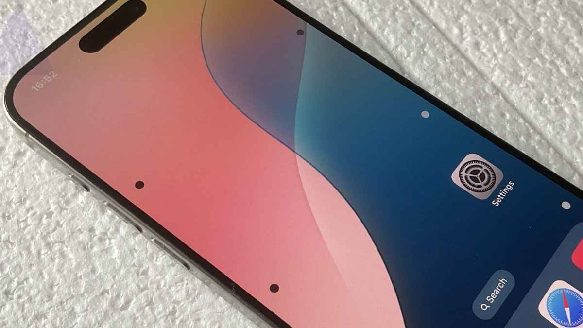 Vehicle Motion Cues: घबराहट और जी मिचलाना भगाएगा दूर! जानिए iOS 18 का ये खास फीचर