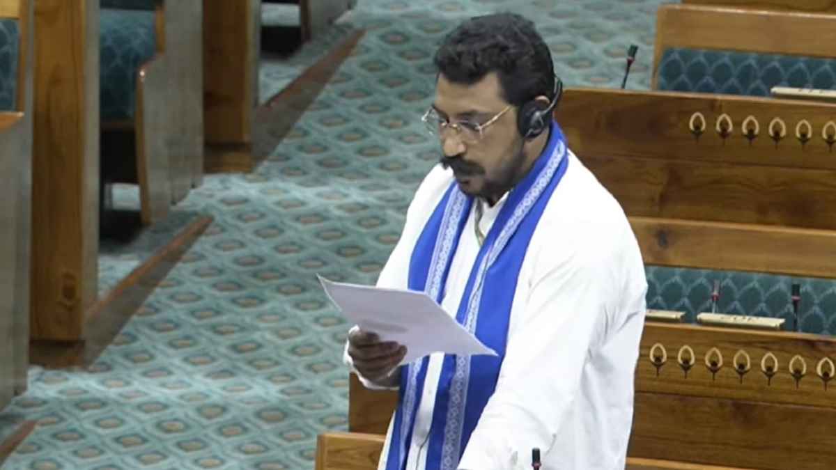 'प्राइवेट सेक्टरों में SC-ST, OBC को मिले आरक्षण', चंद्रशेखर ने संसद में पेश किए तीन बिल