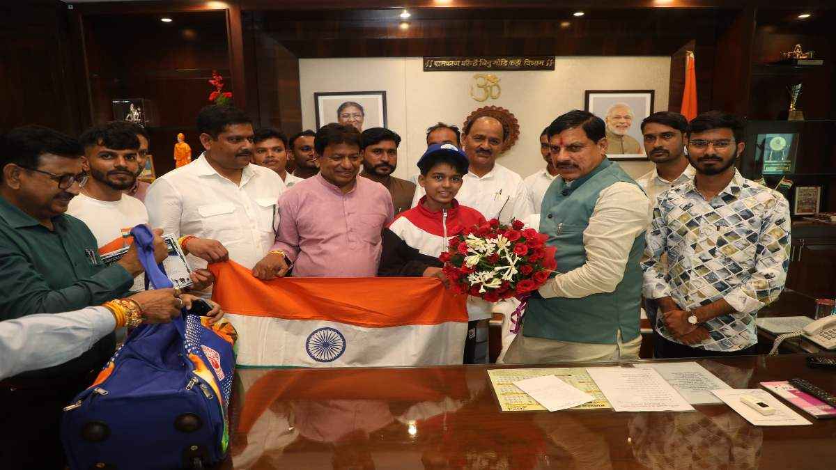 MP Preeti Parmar Conquered Elbrus Mountain
