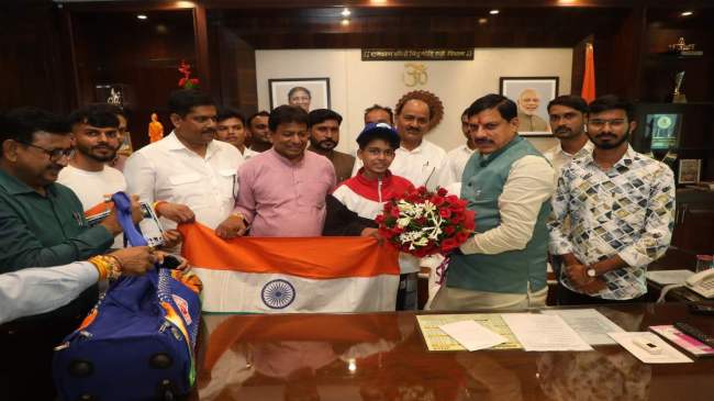 MP Preeti Parmar Conquered Elbrus Mountain