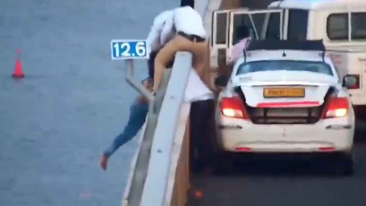 Mumbai Atal Setu Sucide Video