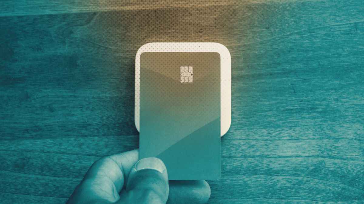 Android यूजर्स सावधान! एक क्लिक और बन जाएगा नकली बैंक कार्ड...खाता खाली!