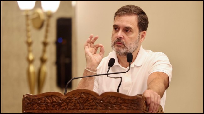 Rahul Gandhi Demand Caste Census राहुल गांधी के खिलाफ जहरीली बयानबाजी का सिलसिला जारी है।