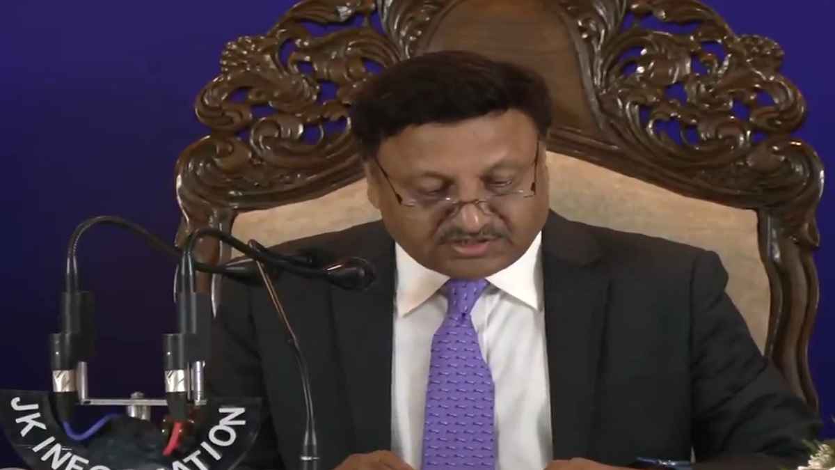 'अलगाववादी ताकतों को करारा जवाब देंगे जम्मू-कश्मीर के लोग', ECI ने विधानसभा चुनाव पर दिया बड़ा अपडेट