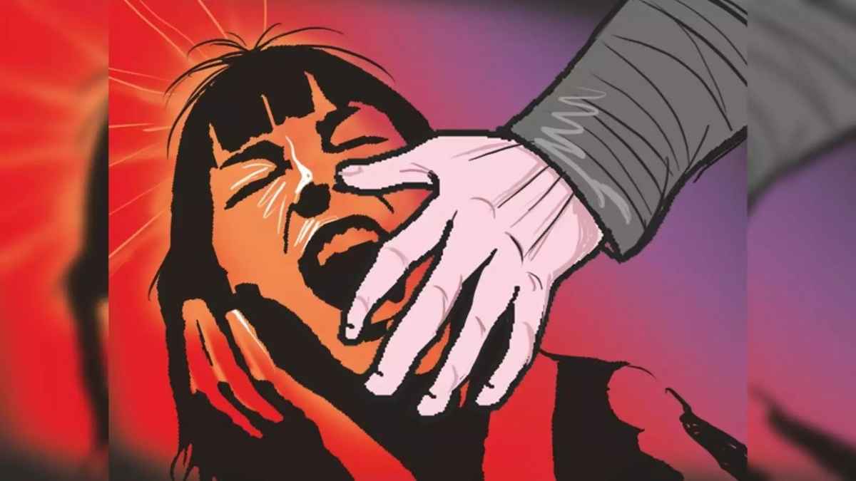 चलती कार में प्रेग्नेंट वर्किंग वूमेन से गैंगरेप, नोएडा में साथी कर्मचारियों ने शर्मसार की इंसानियत