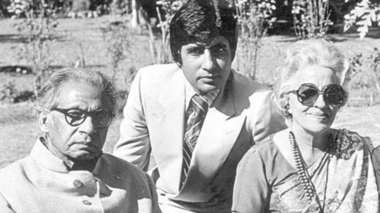 Amitabh Bachchan Shares Emotional Post For Mother