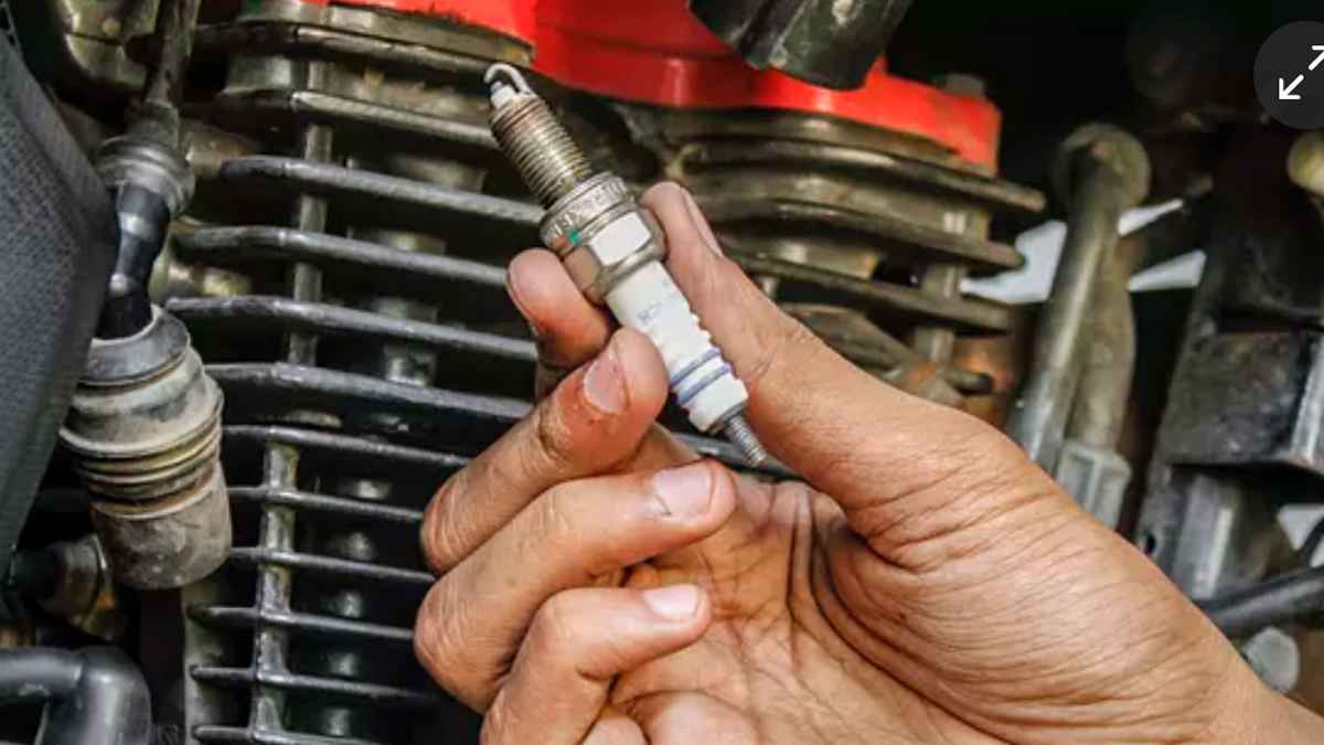 बारिश के बाद अपनी बाइक में करें ये काम, बढ़ जाएगी इंजन की लाइफ