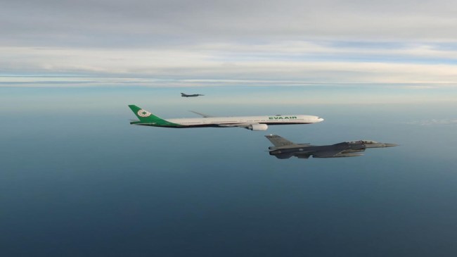 Taiwan Athlete Lin Yu Ting Comeback f16 Fighter Jet Taiwan Athlete Lin Yu Ting Comeback f16 Fighter Jet