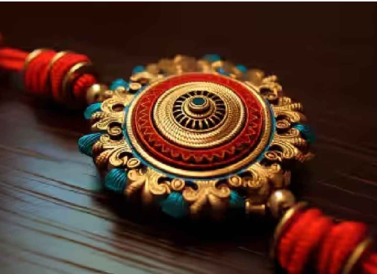 रक्षाबंधन पर बोली बहन 'ऑल मेन आर रेपिस्ट', भाई ने लिया ऐसा फैसला कि सोशल मीडिया पर छिड़ गई बहस