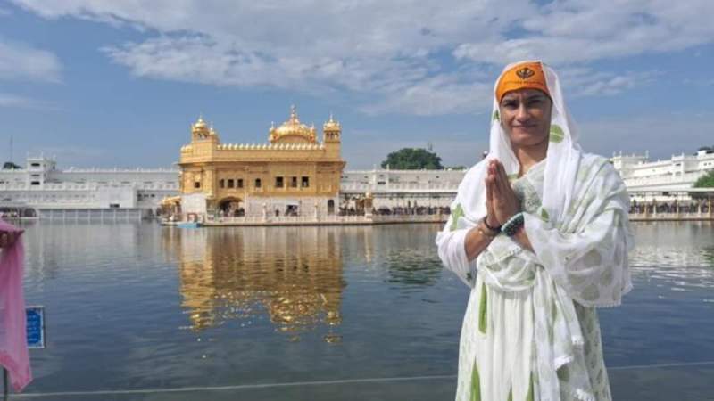 Vinesh Phogat Visit Golden Temple