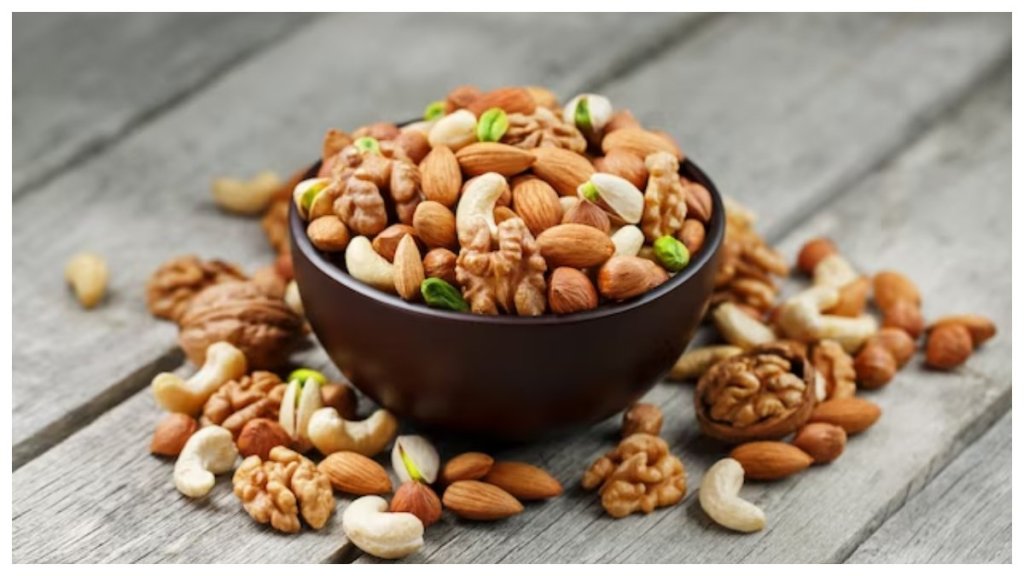 nuts and dry fruits