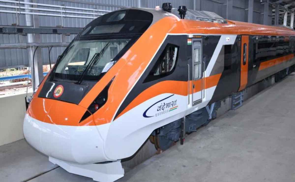 Vande Bharat ट्रेन से 5 घंटे में पूरी होगी अहमदाबाद से कच्छ की दूरी, जानिए क्या-क्या मिलेगी सुविधा