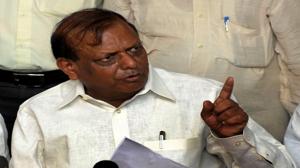 Akhilesh Yadav MP RK Chaudhary Received Threat From Pakistan