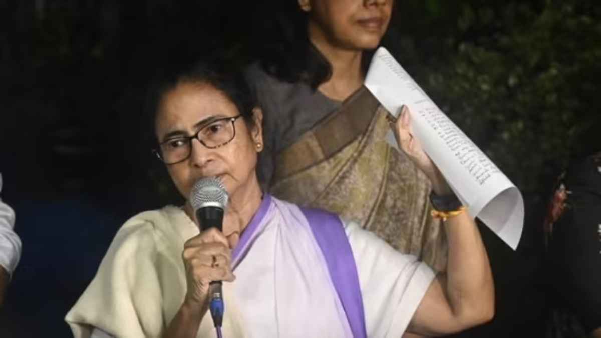 Kolkata Rape Murder: ममता सरकार ने डाॅक्टर्स की 99 प्रतिशत मांगें मानी, फिर भी जारी रहेगा आंदोलन, जानें क्यों?