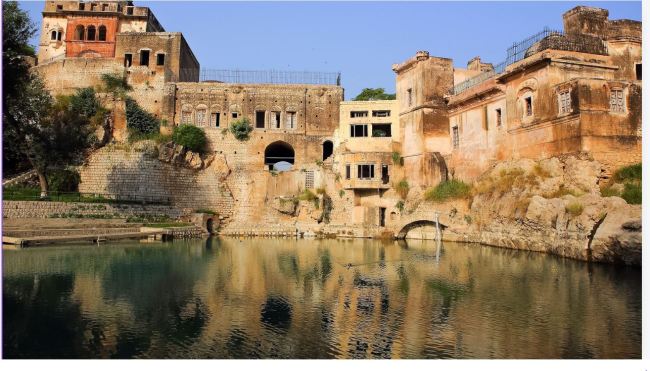 KATASRAJ MANDIR hindu temple in pakistan, katasraj shiv temple
