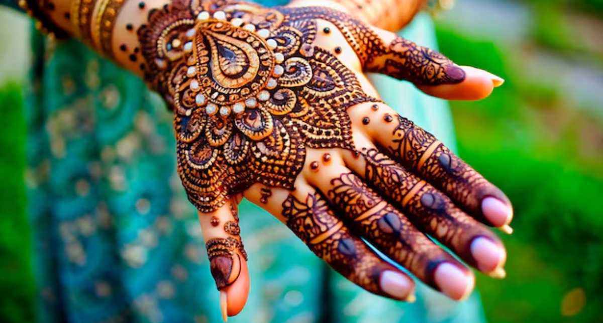 Mehndi Design For karwa Chauth 2024