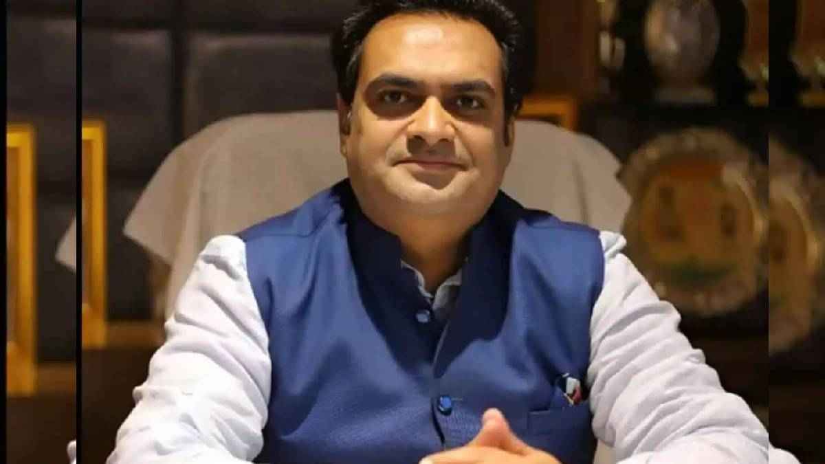 मुकेश अहलावत कौन? आतिशी सरकार में बनने जा रहे मंत्री, उत्तर पश्चिमी दिल्ली में AAP का दलित चेहरा