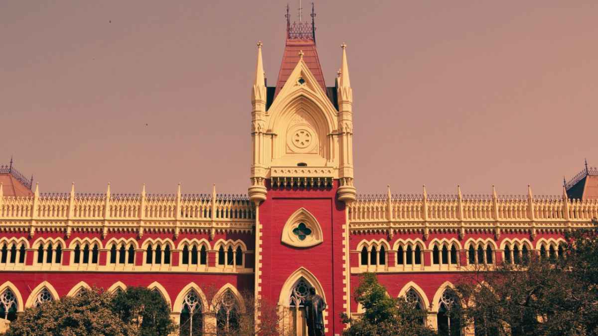 IAS अफसर की पत्नी से बंदूक की नोक पर रेप, HC ने खारिज की आरोपी की जमानत