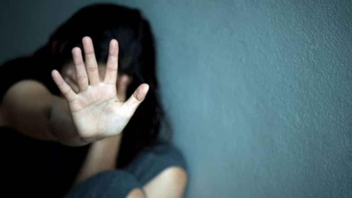 बुलंदशहर में दलित किशोरी से दरिंदगी, परिजनों ने पुलिस पर लगाया बड़ा आरोप