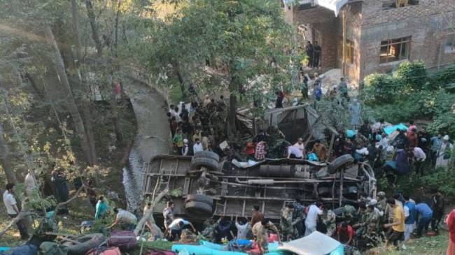 Kashmir road accident, BSF, jawan, BSF jawan died in bus accident Kashmir road accident, BSF, jawan, BSF jawan died in bus accident