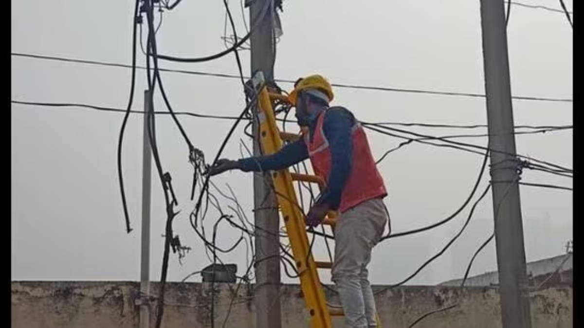 BSES, temporary electricity, electricity connections, Power company, Anil Ambani, Ratan Tata, Gautam Adani