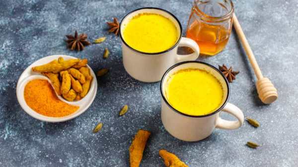 सेहत के लिए वरदान है हल्दी का दूध, रोज रात को 1 गिलास पीने से मिलेंगे ये फायदे - benefits of drinking 1 glass of haldi doodh before sleeping