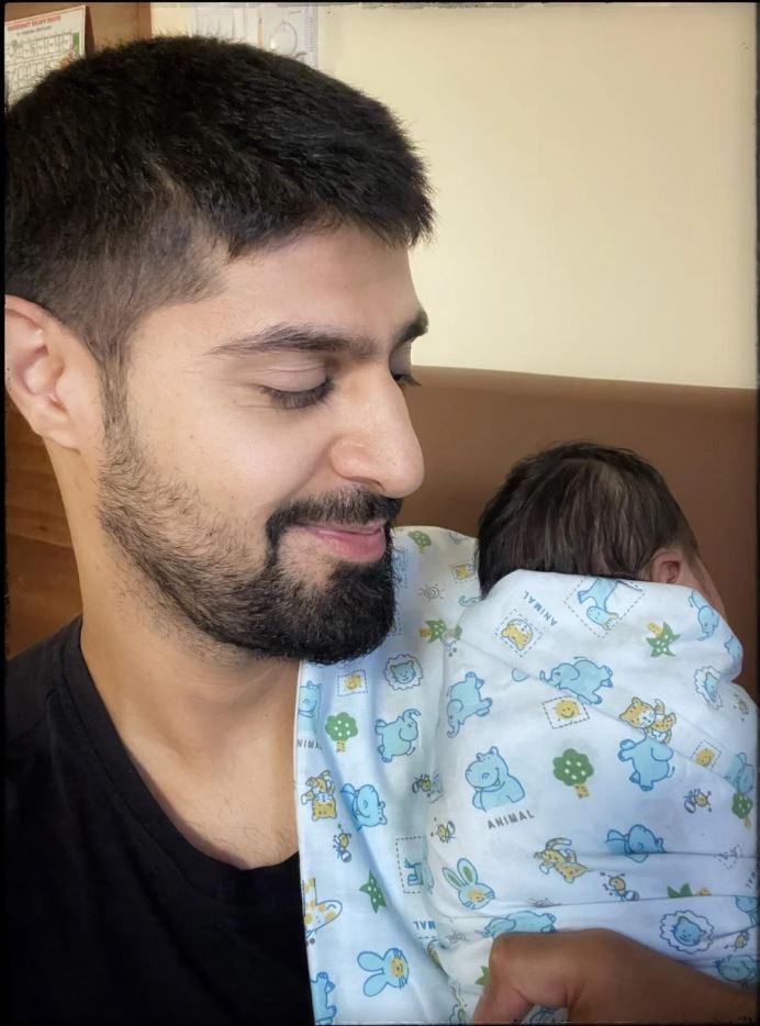 Tanuj Virwani Daughter First Glimpse