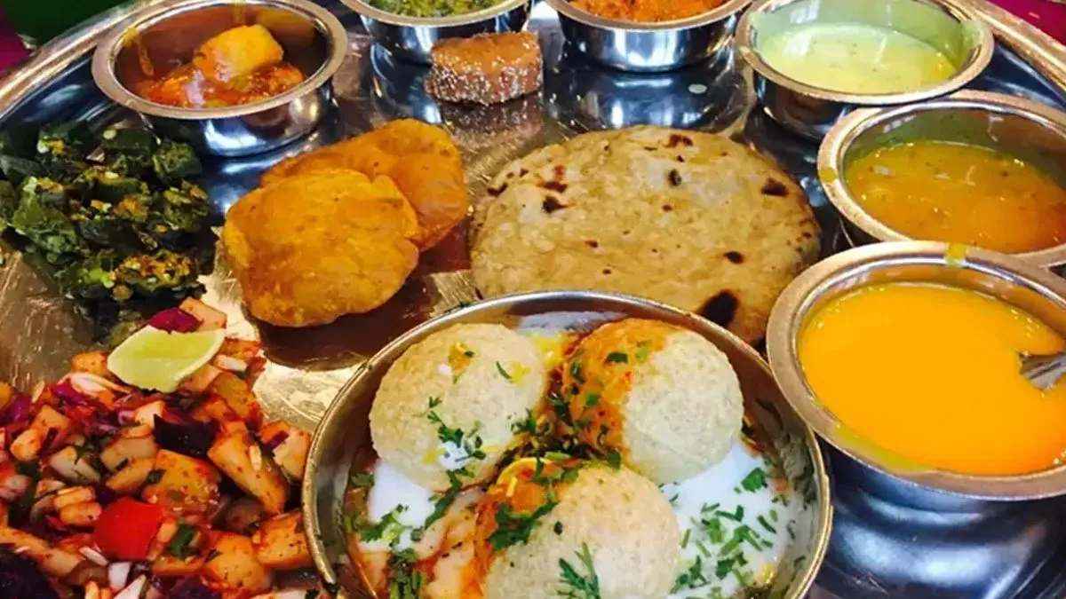 खाने में थूका तो खैर नहीं! सरकार सख्त, आने वाला है खाद्य सुरक्षा पर ये नया कानून