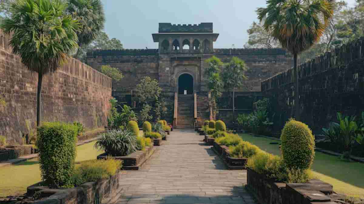 कपल्स के लिए परफेक्ट हैं दिल्ली की ये 5 जगहें, पार्टनर संग घूमने का जरूर बनाएं प्लान