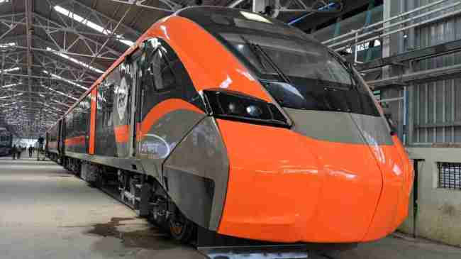 Indian Railways Vande Bharat Sleeper Train-1-2