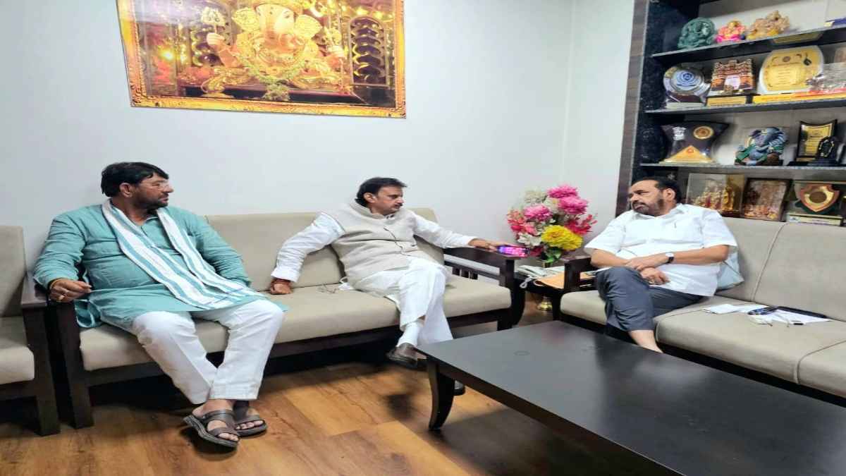 MP BJP में सब कुछ ठीक नहीं! गोपाल भार्गव से मिलने क्यों पहुंचे डिप्टी सीएम और मंत्री?
