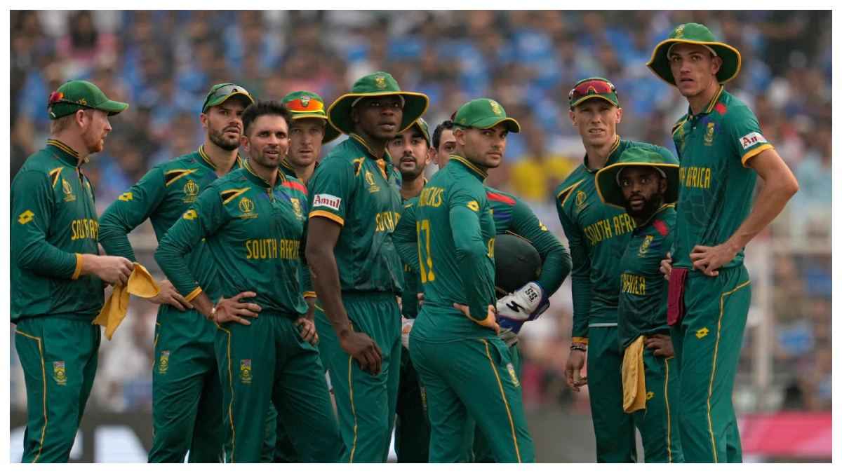 SA vs IRE: साउथ अफ्रीका को लगा जोर का झटका, तीसरे वनडे से बाहर हुआ स्टार खिलाड़ी, नया कप्तान संभालेगा कमान